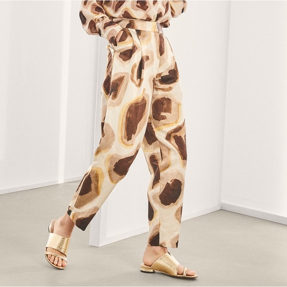 Massimo Dutti Pants - NWT Massimo Dutti Women’s Animal Print Trouser Pants limited Edition